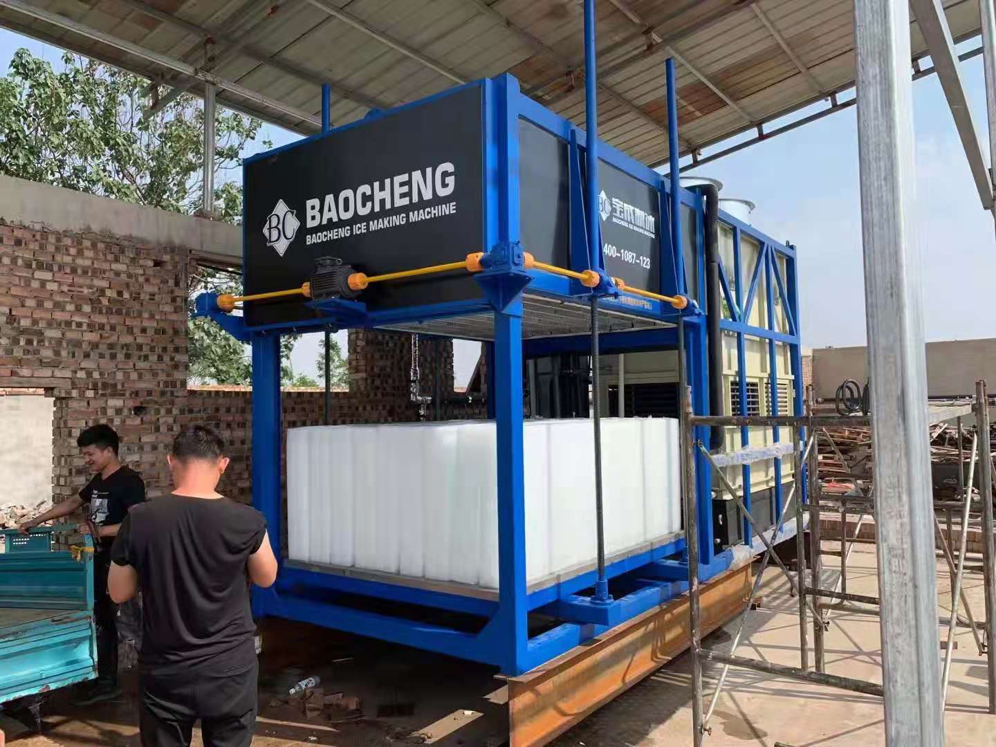Memahami dan Mengurangi Kebisingan pada Mesin Es Blok Pendingin Langsung