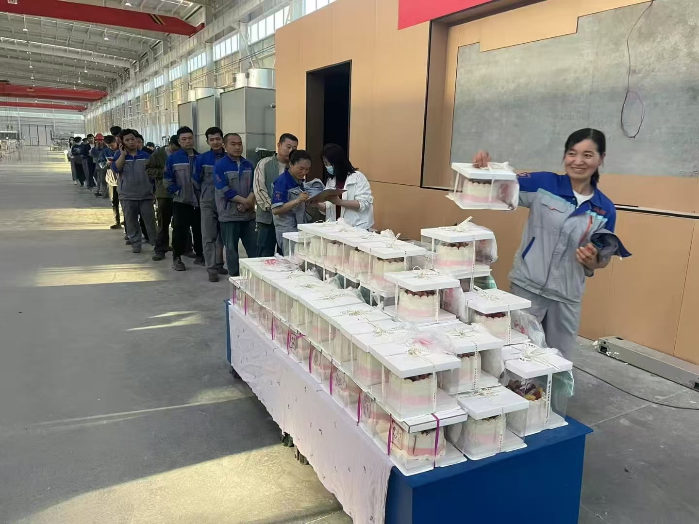 Rayakan Hari Ibu dengan Mesin Es BAOCHARM!